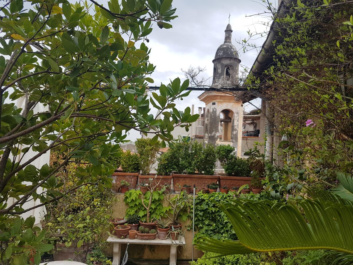 La Terrazza Dei Pelargoni فندق مبيت وإفطار